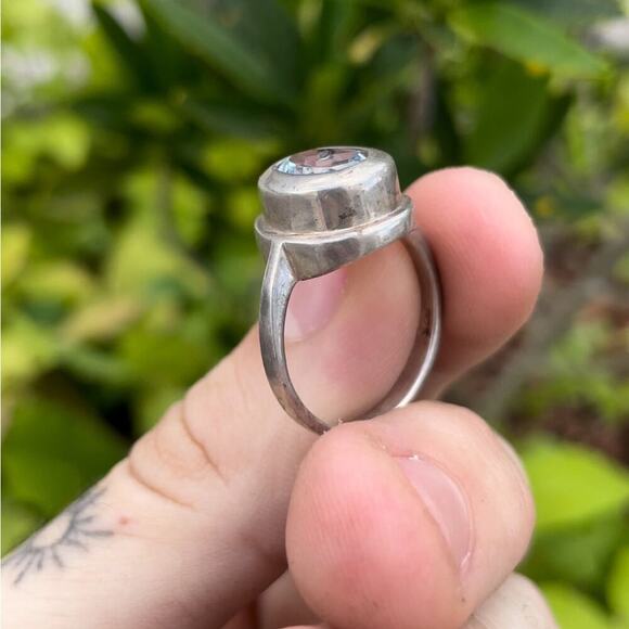 Vintage Blue Topaz 925 Silver Ring - Picture 3 of 5